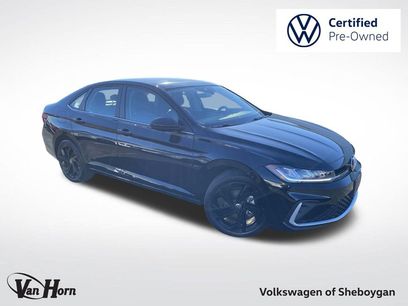 Certified 2025 Volkswagen Jetta SE w/ Sunroof Package