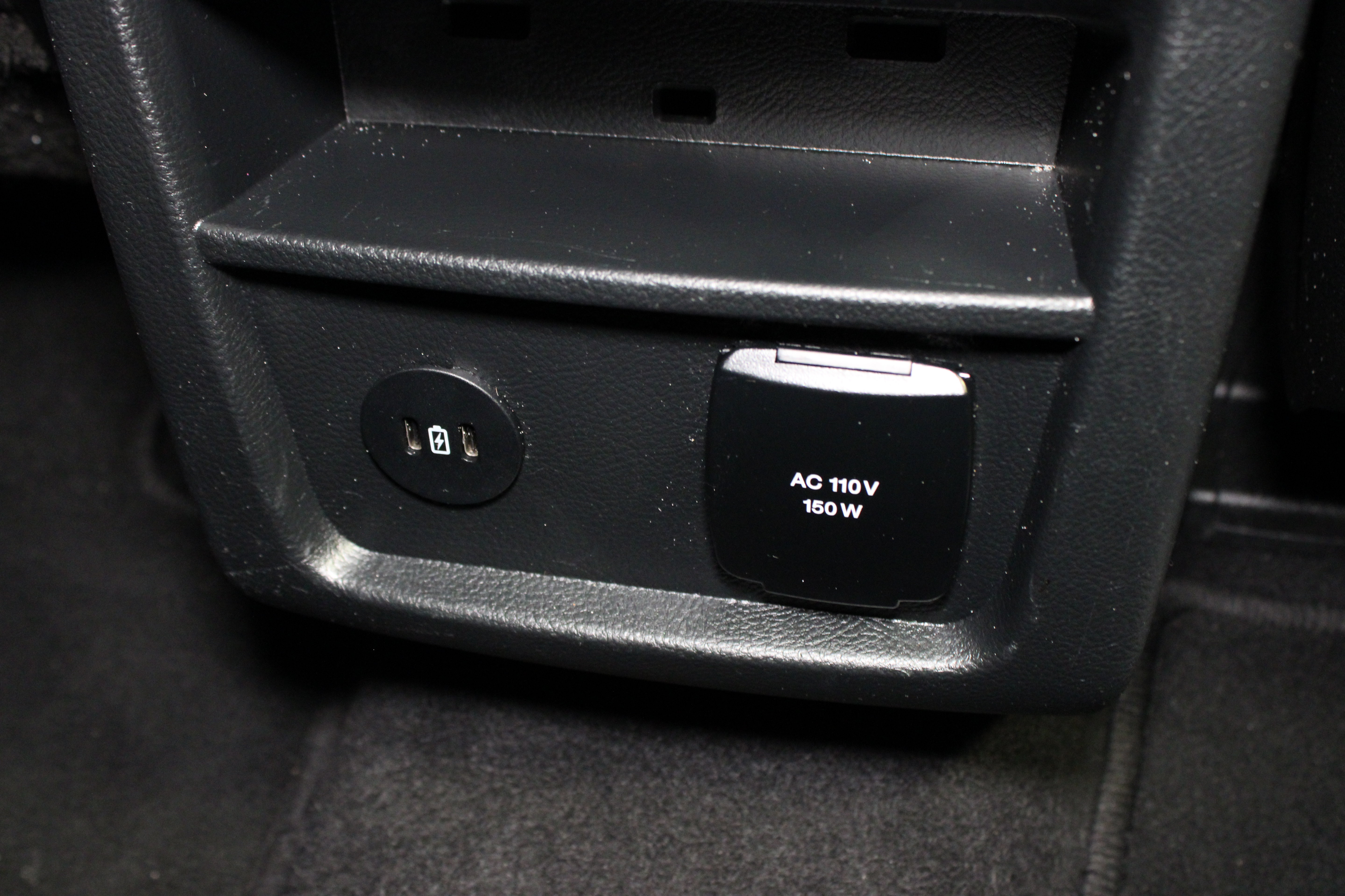 Used 2024 Ford Edge Titanium AWD/4WD image 16