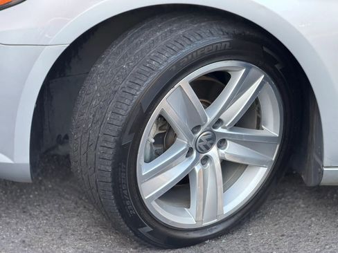 Used 2013 Volkswagen CC Sport FWD image 14