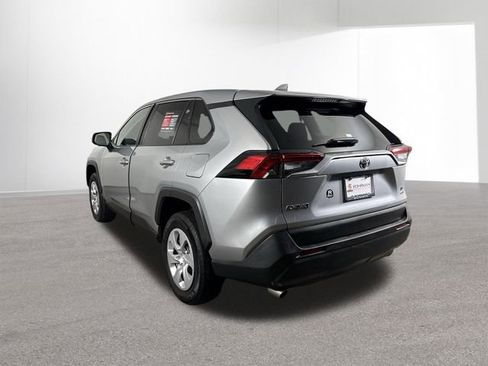 Used 2024 Toyota RAV4 LE AWD/4WD image 29
