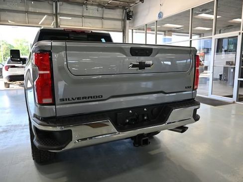 New 2026 Chevrolet Silverado 2500 LTZ w/ LTZ Premium Package AWD/4WD image 6