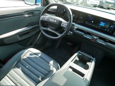 Certified 2024 Kia EV9 Land AWD/4WD image 9