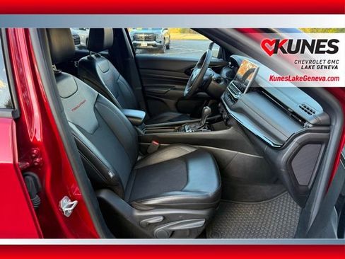 Used 2025 Jeep Compass Trailhawk image 24