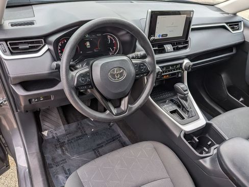 Used 2025 Toyota RAV4 XLE FWD image 16