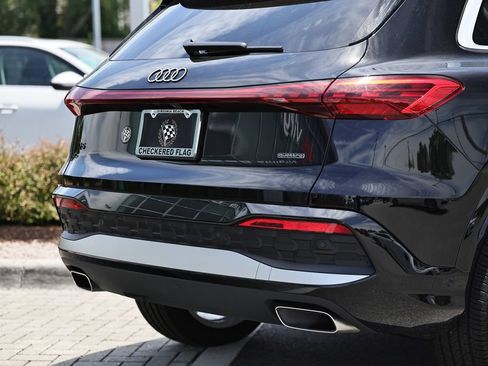 Used 2025 Audi Q5 Premium Plus w/ Premium Plus AWD/4WD image 9