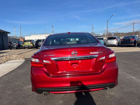 Used 2017 Nissan Altima 2.5 SV image 6