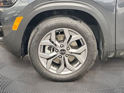 Certified 2024 Kia Seltos S AWD/4WD image 11
