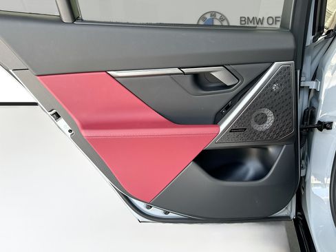 Used 2025 BMW i5 M60 w/ Premium Package AWD/4WD image 23