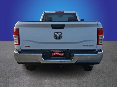 Used 2024 RAM 2500 Tradesman w/ Chrome Appearance Group image 5