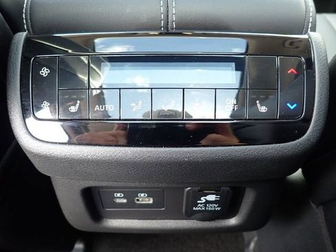 Used 2024 INFINITI QX60 Sensory AWD/4WD image 16