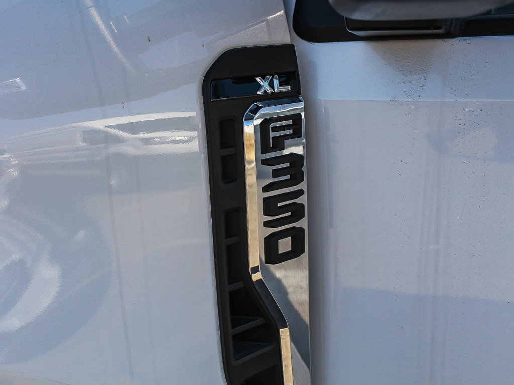 New 2025 Ford F350 XL w/ XL Chrome Package RWD image 26