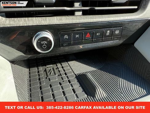 Used 2025 Ford Explorer Platinum w/ LUX Leather Package image 25