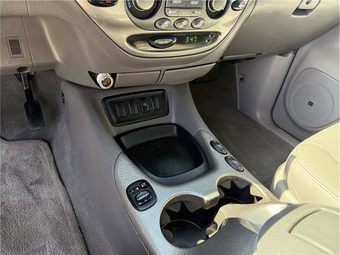 Used 2006 Toyota Sequoia Limited RWD image 26