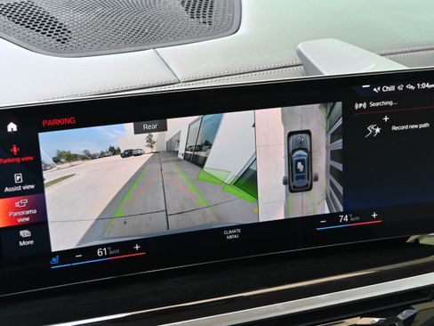 Certified 2023 BMW X7 M60i w/ Executive Package AWD/4WD image 18