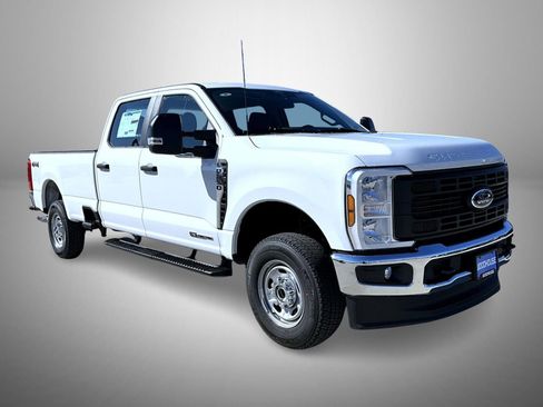 New 2026 Ford F250 XL w/ XL Chrome Package AWD/4WD image 3