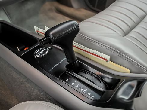 Used 1996 Chevrolet Impala SS RWD image 27