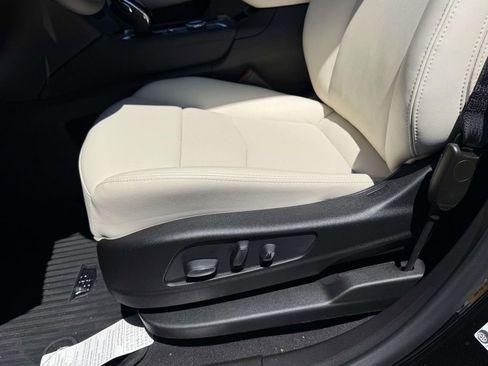 New 2026 Cadillac XT5 Sportv w/ LPO, Floor Liner Package AWD/4WD image 15