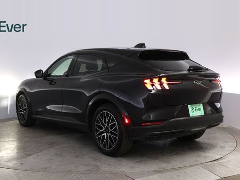 Used 2025 Ford Mustang Mach-E Premium AWD/4WD image 17