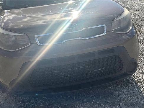 Used 2015 Kia Soul Base image 25