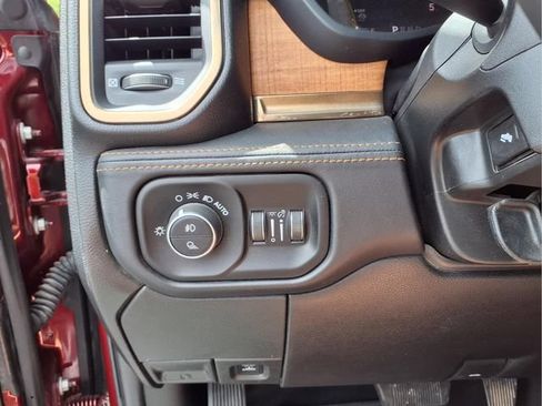 Used 2024 RAM 3500 Limited w/ Towing Technology Group AWD/4WD image 37