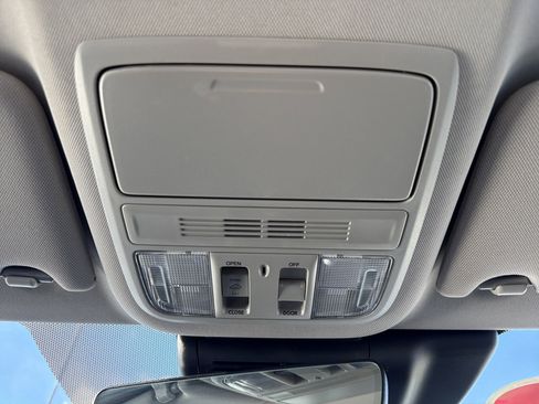 Used 2019 Honda Accord EX-L image 17