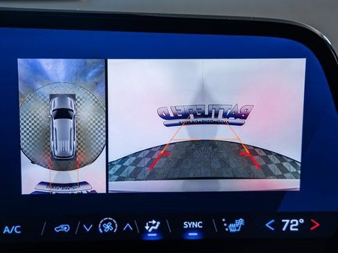 Used 2024 Chevrolet Traverse Z71 w/ Enhanced Driving Package image 49