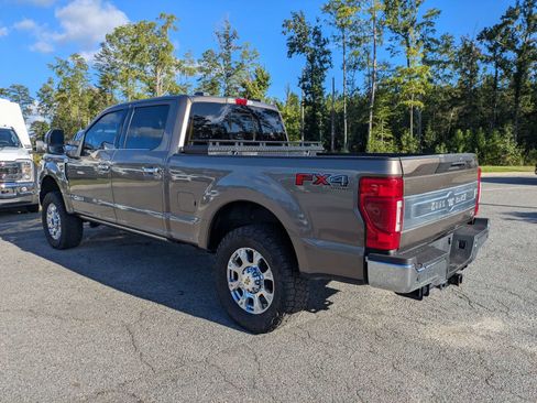 Certified 2022 Ford F250 King Ranch w/ King Ranch Ultimate Package AWD/4WD image 6