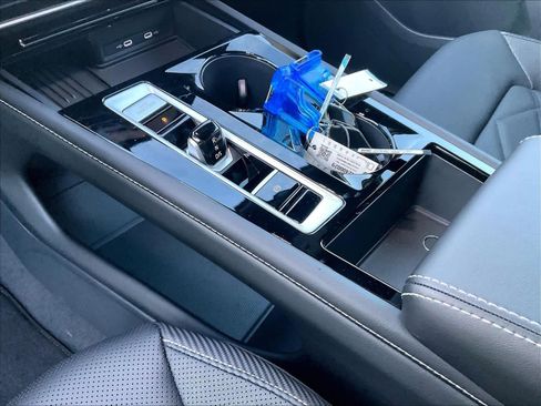 New 2026 Volkswagen Atlas Cross Sport SE image 14