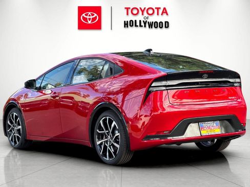 New 2026 Toyota Prius Plug-In Hybrid image 6
