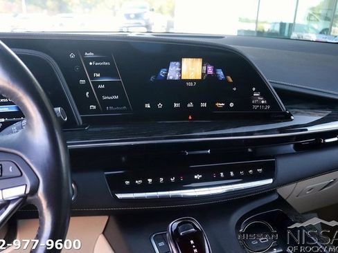 Used 2023 Cadillac Escalade Premium Luxury w/ Performance Package image 21