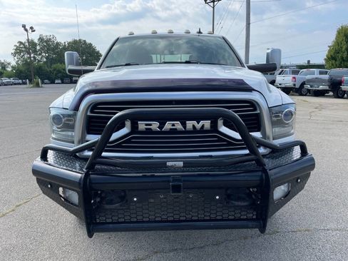 Used 2018 RAM 3500 Laramie Longhorn image 9