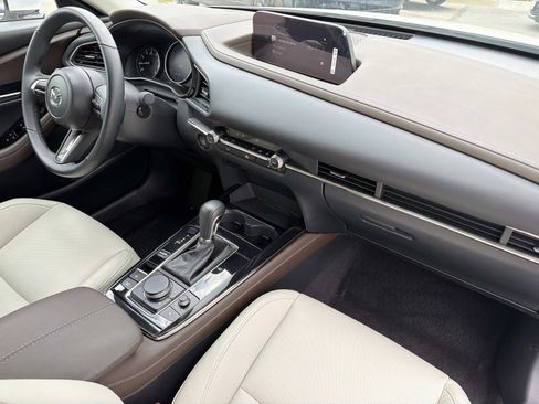 Used 2025 MAZDA CX-30 AWD 2.5 S w/ Premium Package image 25
