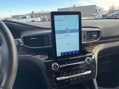 Used 2023 Ford Explorer Limited w/ Limited Technology Package image 20