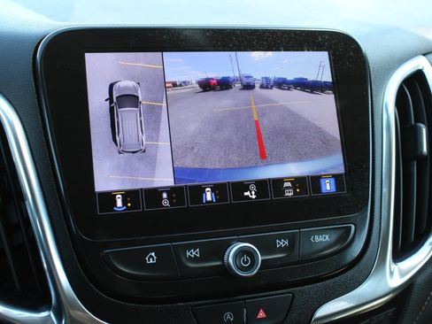 Used 2024 Chevrolet Equinox Premier AWD/4WD image 15