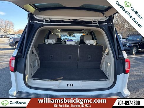 Used 2020 Lincoln Navigator Reserve w/ Luxury Package image 18