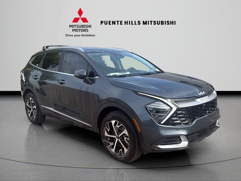 Used 2025 Kia Sportage EX AWD/4WD image 3