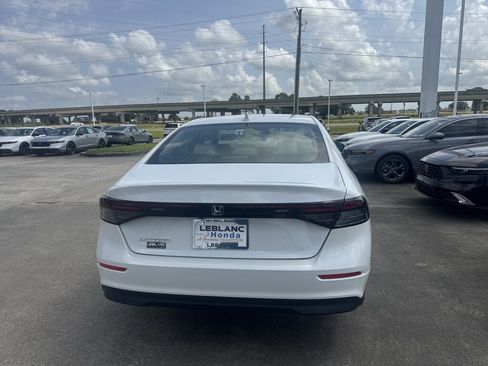 New 2026 Honda Accord LX image 5