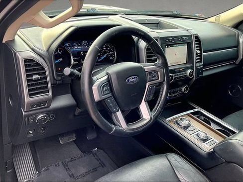 Used 2019 Ford Expedition Platinum AWD/4WD image 10