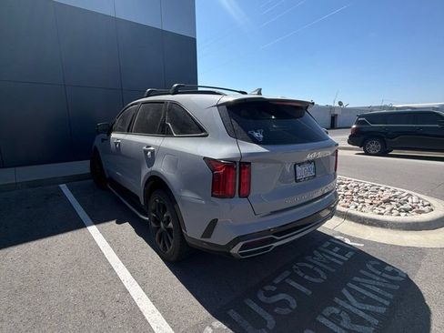 Used 2022 Kia Sorento SX FWD image 5