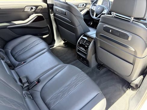 Used 2026 BMW X7 xDrive40i AWD/4WD image 15