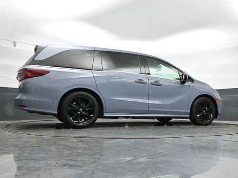Used 2023 Honda Odyssey Sport image 42