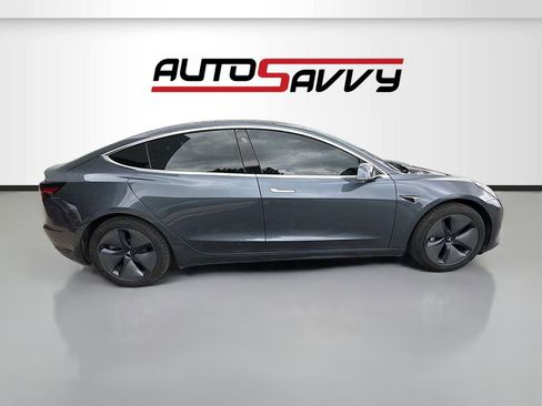 Used 2020 Tesla Model 3 Standard Range Plus RWD image 8