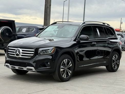 Used 2025 Mercedes-Benz GLB 250 4MATIC image 40