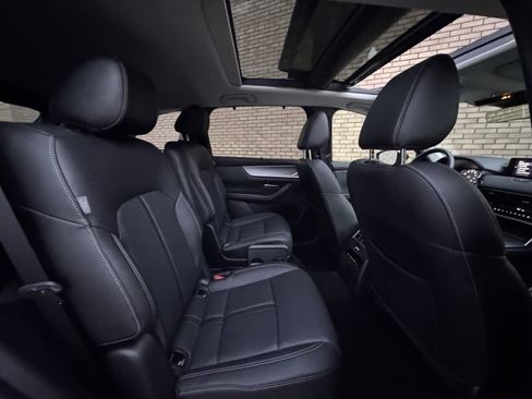 Used 2024 MAZDA CX-90 3.3 Turbo w/ Premium Package image 17