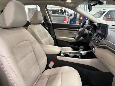 Used 2023 Nissan Altima 2.5 SL image 29