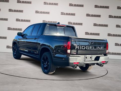 New 2026 Honda Ridgeline Black Edition image 3