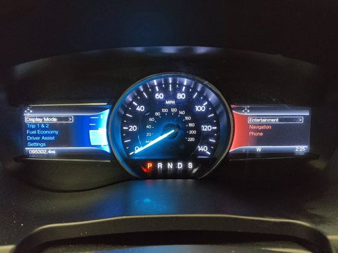 Used 2017 Ford Explorer Limited FWD image 23