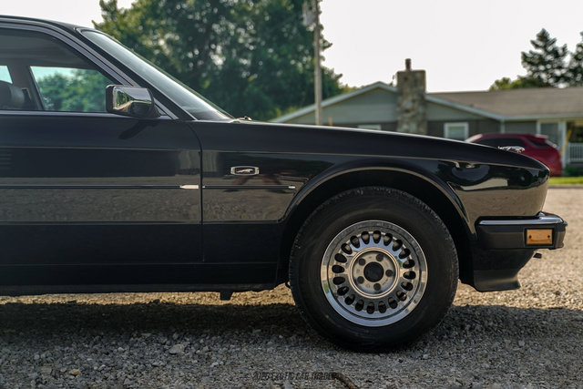Used 1988 Jaguar XJ6 RWD image 11