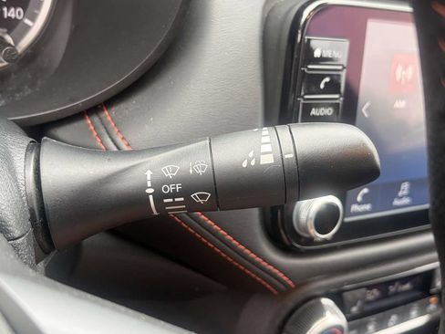 Used 2024 Nissan Versa SR FWD image 30