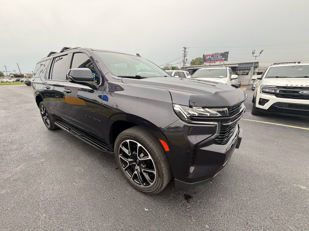 Used 2023 Chevrolet Suburban RST w/ Sport Performance Package AWD/4WD image 1